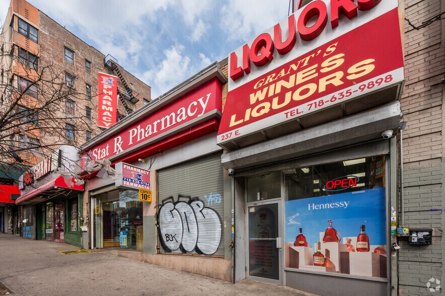 More Photos Of 231-241 E 167th St, Bronx General Retail For Sale