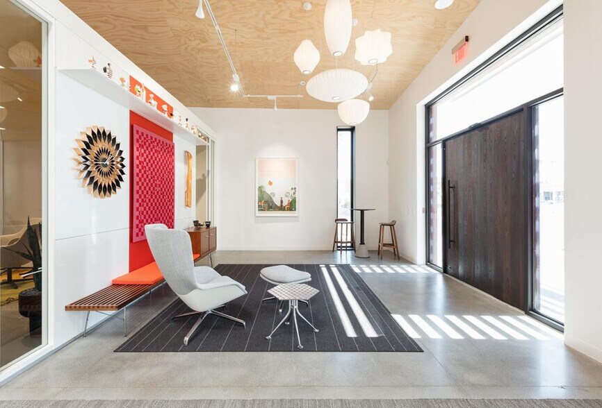 More Photos Of 630 S 11th St, Las Vegas Freestanding For Sale