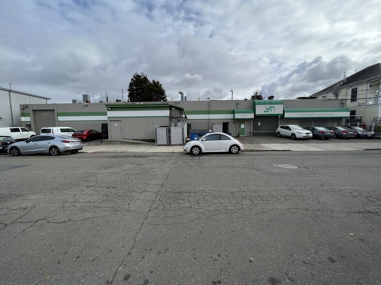 Primary Photo Of 2315-2325 5th St, Berkeley Distribution For Sale