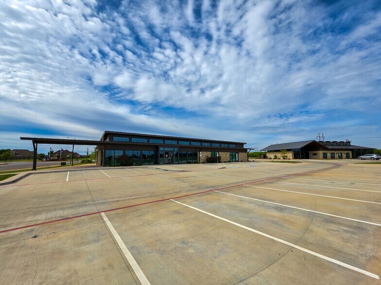 More Photos Of 6450 Central Park Blvd, Abilene Medical For Lease