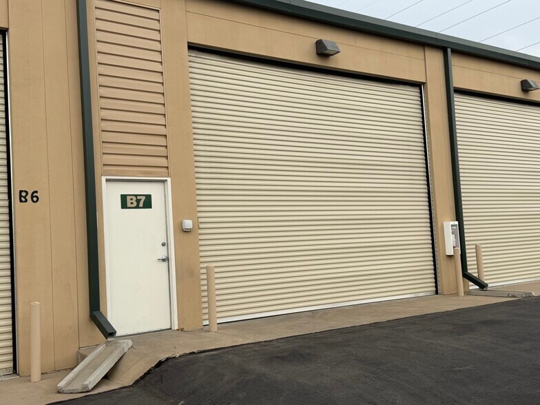 More Photos Of 9335 Commerce Center St, Highlands Ranch Warehouse For Sale