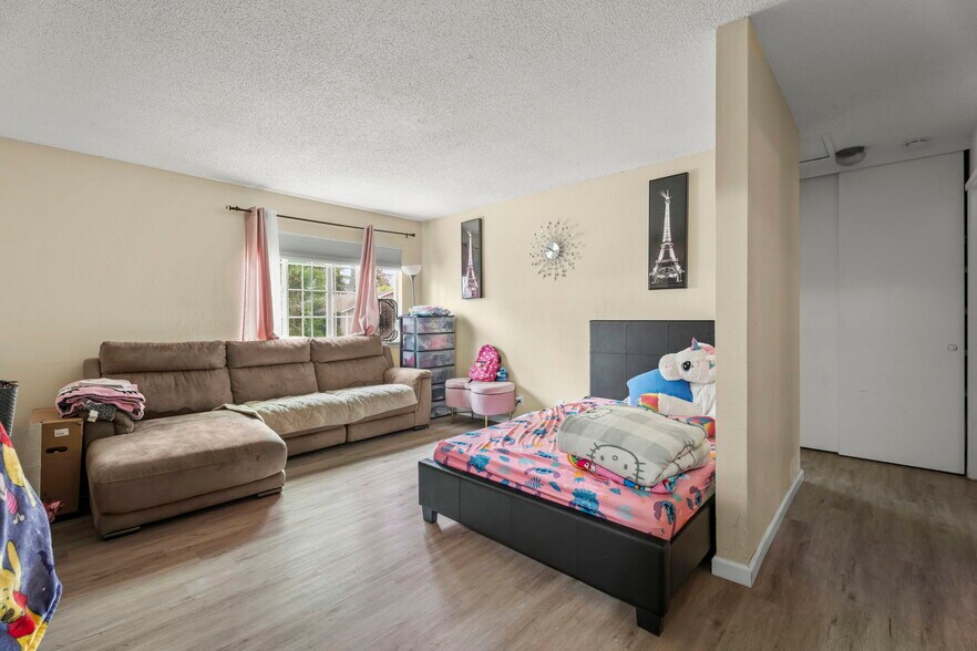 More Photos Of 5653 Via Monte Dr, San Jose Apartments For Sale
