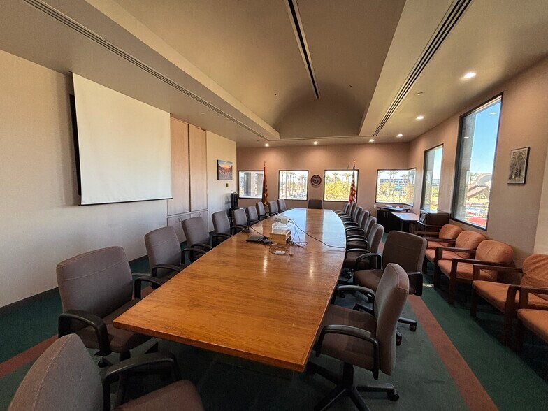 More Photos Of 3401 E Elwood St, Phoenix Office For Sale