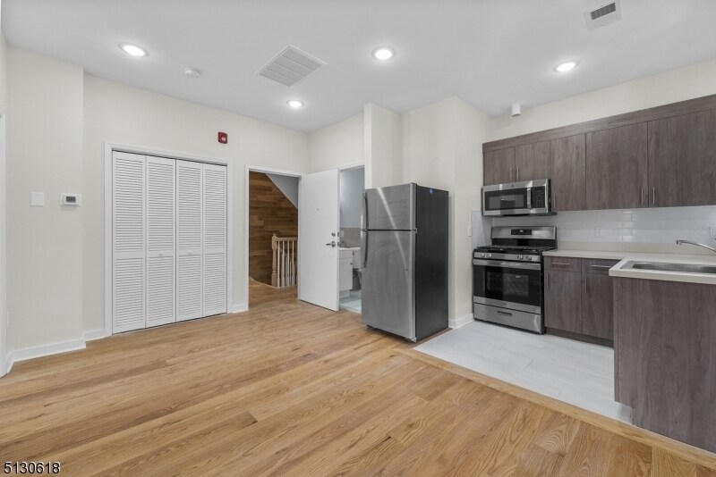 More Photos Of 396 E Kinney St, Newark Apartments For Sale
