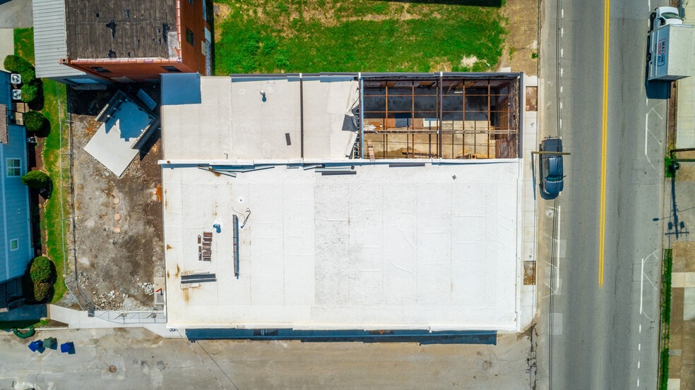 More Photos Of 615 E Main St, Chattanooga General Retail For Lease