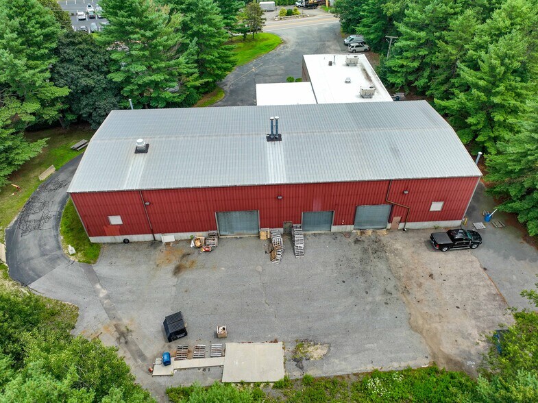 More Photos Of 19 S Maple St, Bellingham Manufacturing For Lease