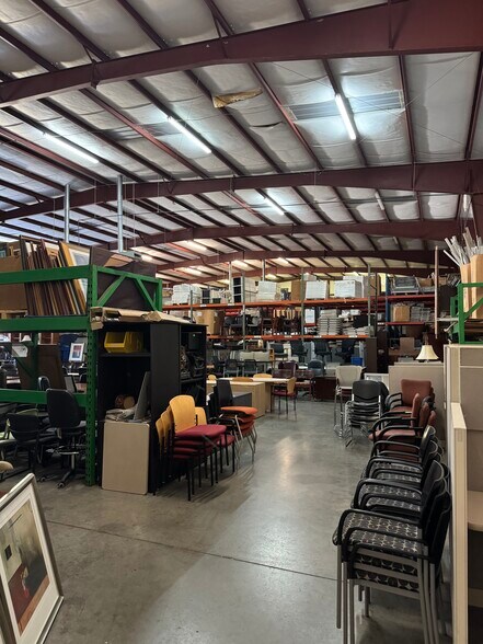 More Photos Of 136 Commerce Ctr, Greenville Warehouse For Lease
