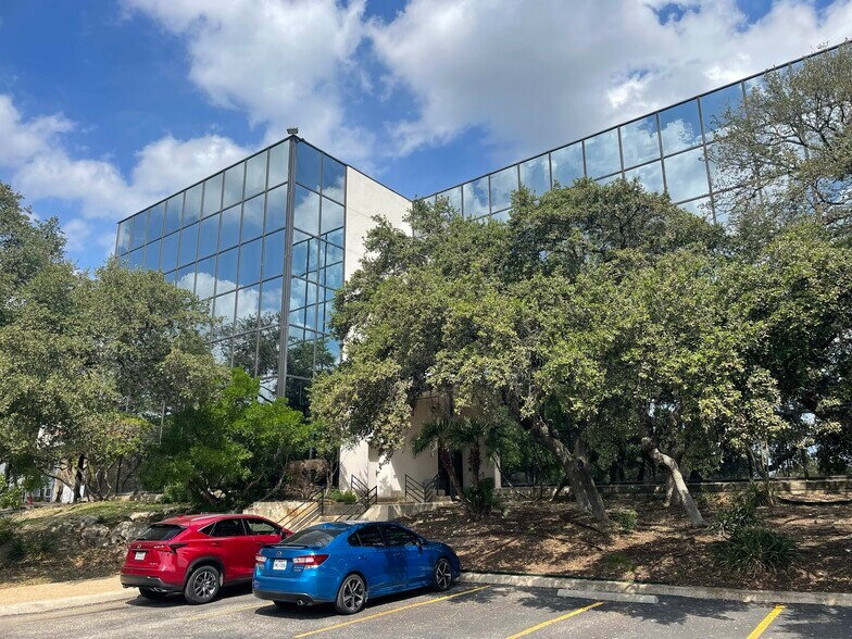 Primary Photo Of 13333 Blanco Rd, San Antonio Office For Lease