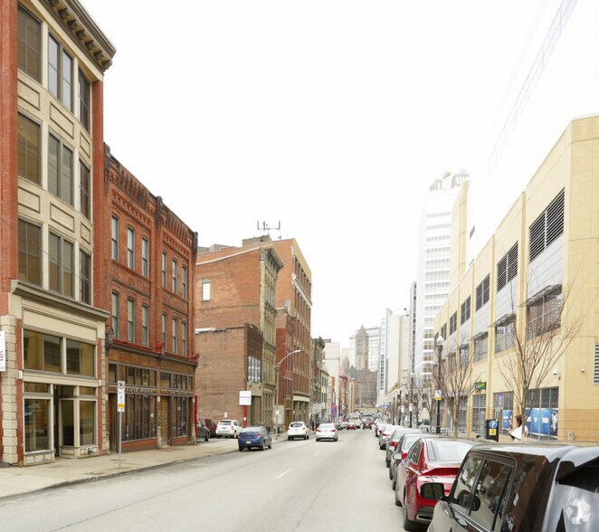 More Photos Of 1100-1104 5th Ave, Pittsburgh Office For Sale