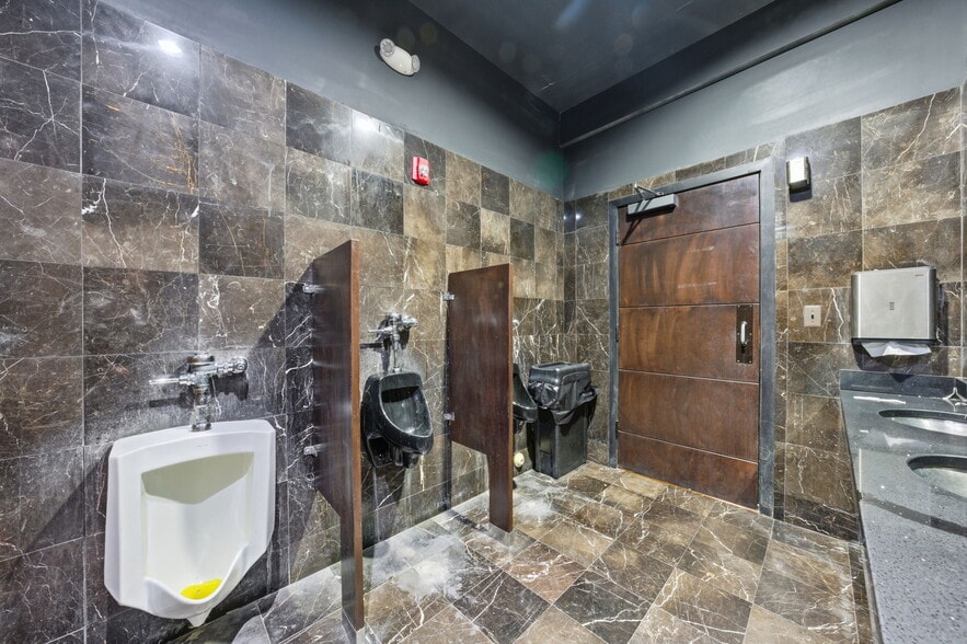 More Photos Of 238 Highway 34, Old Bridge Storefront Retail Residential For Sale