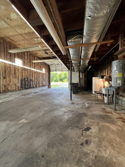More Photos Of 4660 Mary Ingles Highway, Silver Grove Police Fire Station For Sale