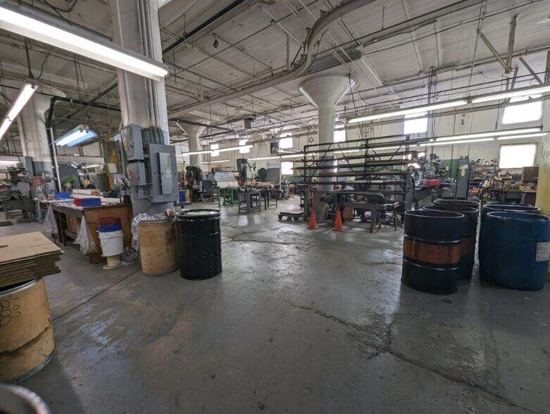 More Photos Of 1241 E Erie Ave, Philadelphia Warehouse For Lease