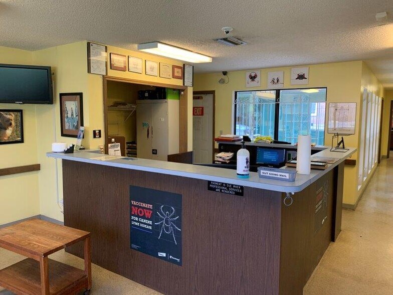 More Photos Of 10569 Lem Turner Rd, Jacksonville Medical For Sale