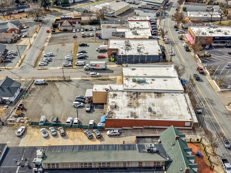 More Photos Of 961 Burke St, Winston-Salem Storefront Retail Office For Sale