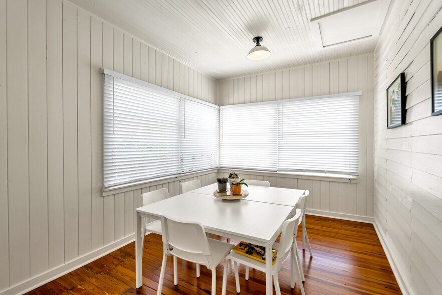 More Photos Of 372 Ahern St, Atlantic Beach Loft Creative Space For Sale