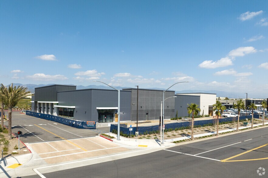 More Photos Of 16188 S Highland Ave, Fontana Supermarket For Sale