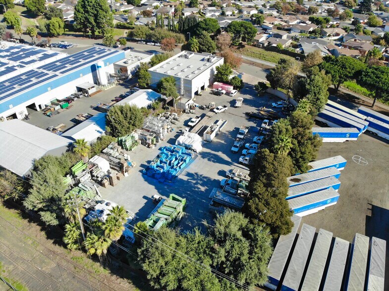 More Photos Of 33363 Lewis St, Union City Land For Lease