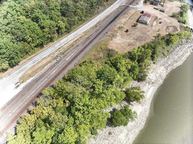 More Photos Of 550 Water St, Chester Land For Lease