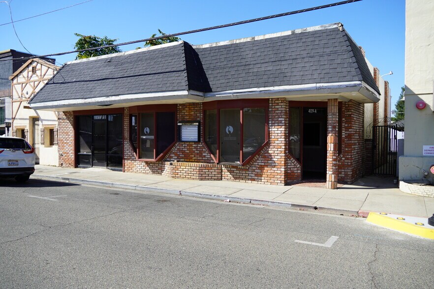 Primary Photo Of 409 Center St, Yuba City Storefront Retail Office For Sale
