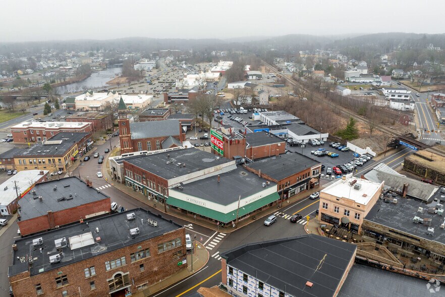 More Photos Of 109 Main St, Putnam General Retail For Sale