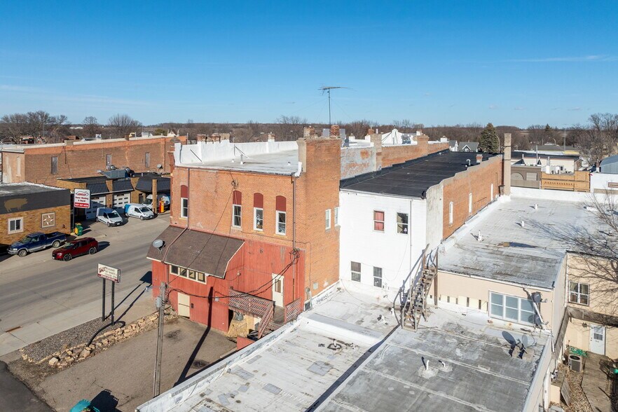 More Photos Of 138 N Main St, Janesville Storefront Retail Residential For Sale