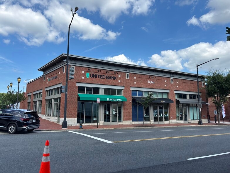 Primary Photo Of 1825 Wisconsin Ave NW, Washington Unknown For Lease