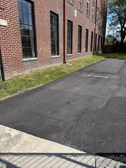 More Photos Of 513 W 34th St, Norfolk Land For Lease