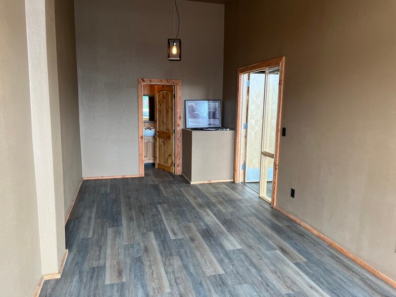 More Photos Of 1517 E Sprague Ave, Spokane Storefront Retail Office For Sale