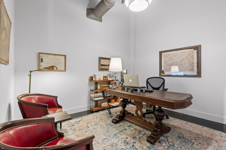 More Photos Of 1412 E Main St, Chattanooga Office For Sale