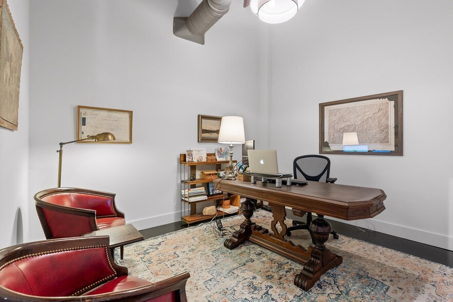 More Photos Of 1412 E Main St, Chattanooga Office For Lease