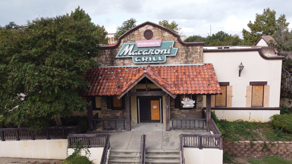 More Photos Of 7205 N Central Expy, Plano Restaurant For Lease