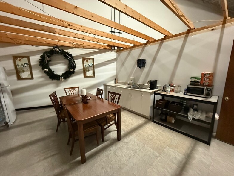 More Photos Of 822-826 22nd Street Pl SE, Hickory Warehouse For Lease