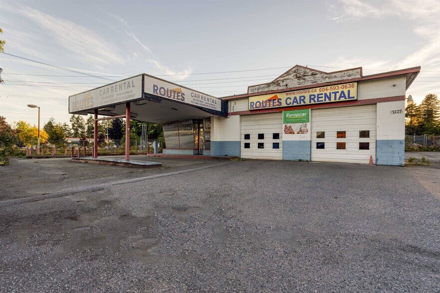 Primary Photo Of 7127 King George Blvd, Surrey Storefront For Sale