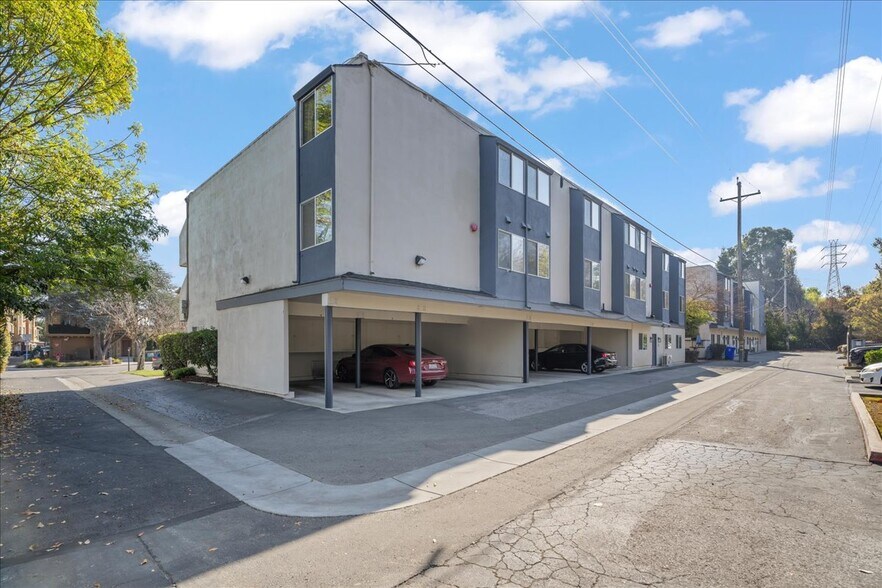 More Photos Of 620 Alamo Ct, Mountain View Apartments For Sale