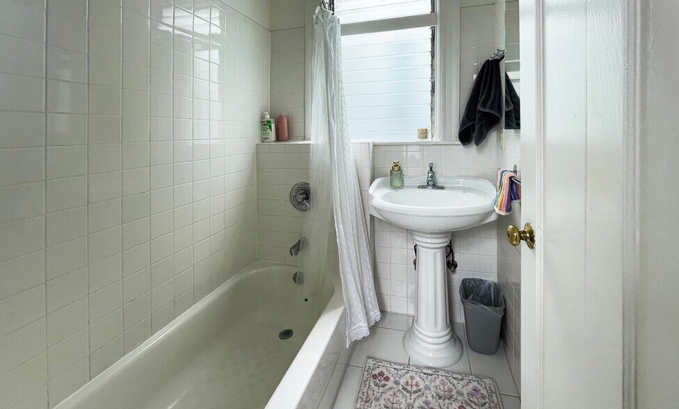 More Photos Of 42 Wayne Pl, San Francisco Apartments For Sale
