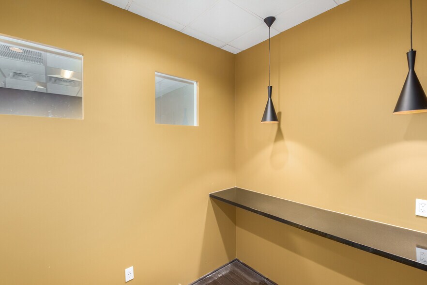 More Photos Of 8165 E Indian Bend Rd, Scottsdale Medical For Lease