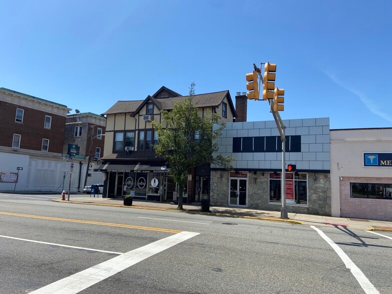More Photos Of 354 Bloomfield Ave, Caldwell Storefront Retail Office For Lease