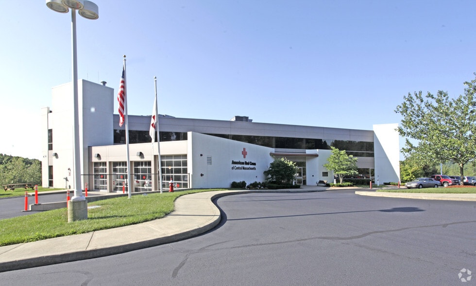 More Photos Of 2000 Century Dr W, Worcester Office For Lease