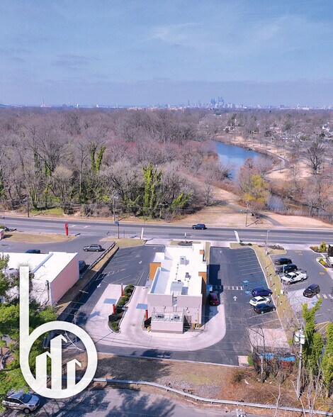 More Photos Of 568 W Cuthbert Blvd, Haddon Township General Retail For Sale