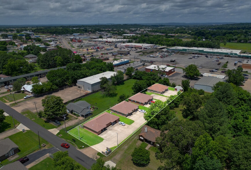 More Photos Of 1851 Brazil Ave, Fort Smith Apartments For Sale