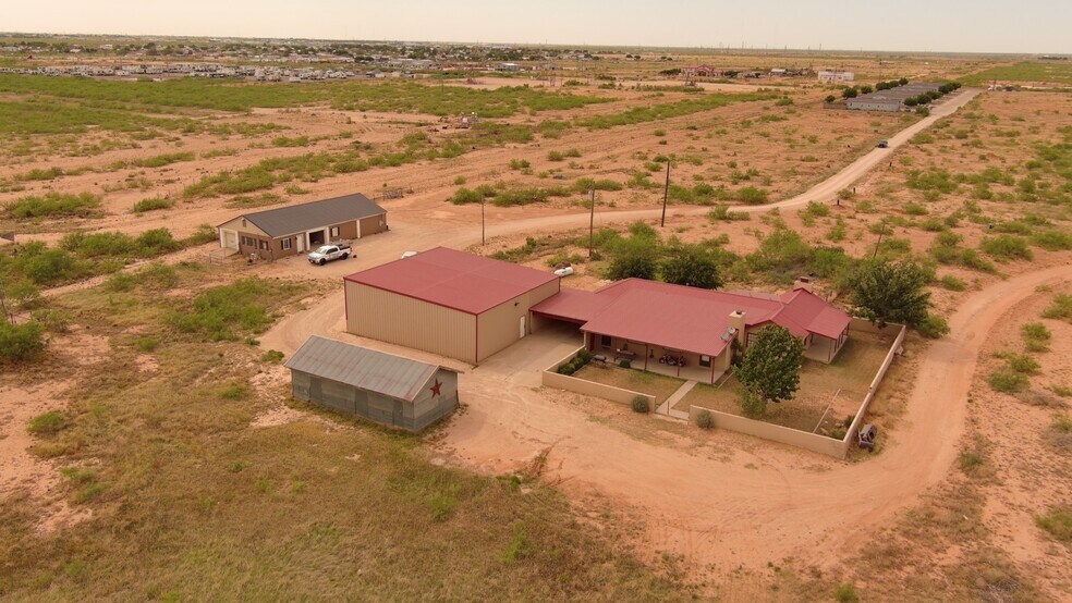 More Photos Of 9300 W County Road 60, Midland Flex For Sale