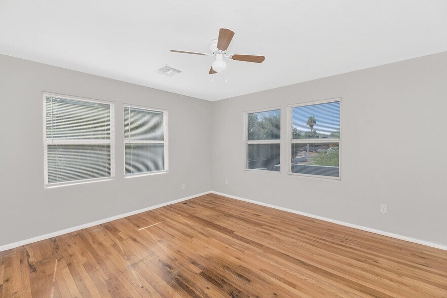 More Photos Of 316 E Vogel Ave, Phoenix Apartments For Sale