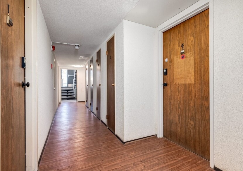 More Photos Of 120 29 Ave, Calgary Apartments For Sale
