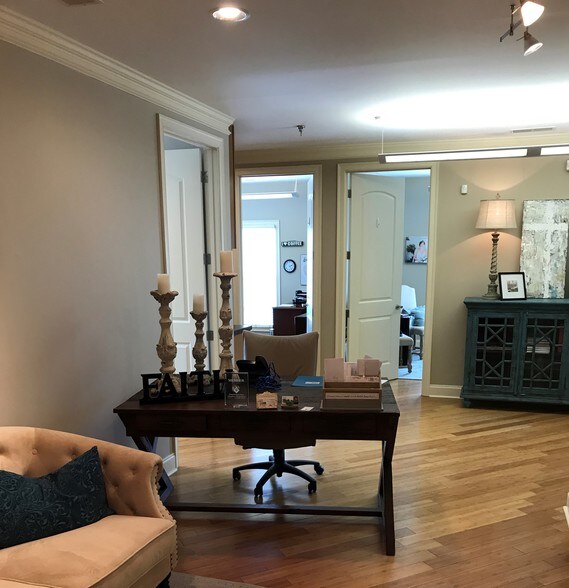 More Photos Of 9030 S Corporate Edge Dr, Germantown Office For Sale