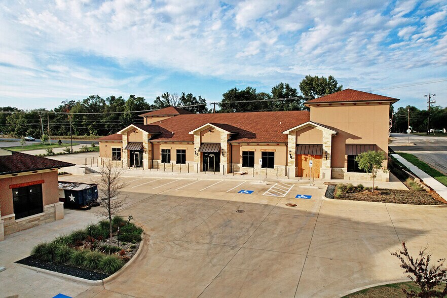 More Photos Of 2019 Old Troup Hwy, Tyler Medical For Sale