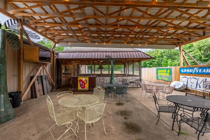 More Photos Of 3801 Happy Bend Rd, Atkins Restaurant For Sale