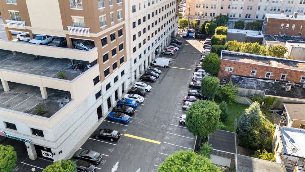 More Photos Of 81 Smith St, Perth Amboy Storefront Retail Residential For Sale