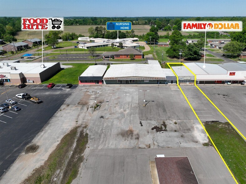 More Photos Of 740 Everett St, Tiptonville General Retail For Sale