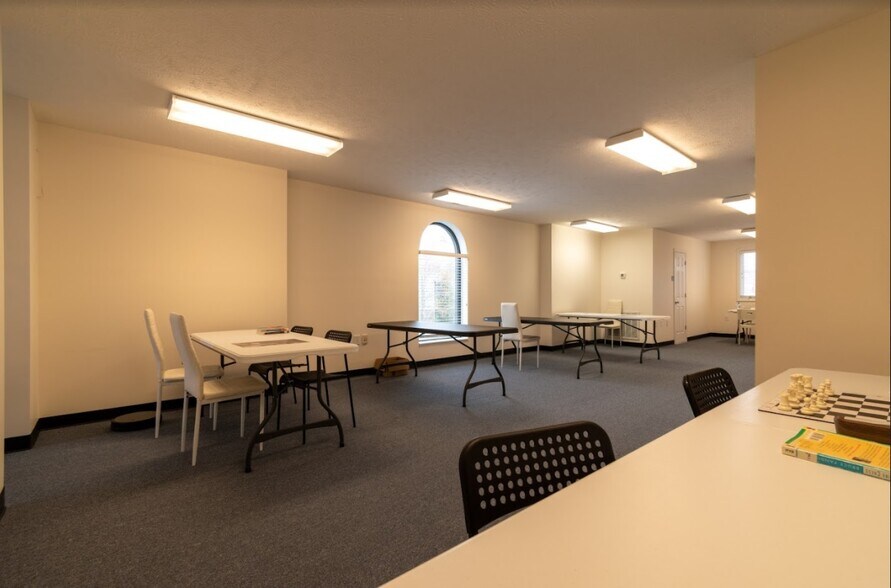 More Photos Of 6408 Brookstone Ln, Fayetteville Medical For Lease