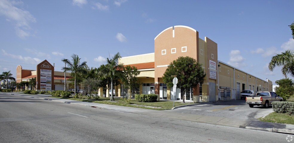 More Photos Of 18710 SW 107th Ave, Miami General Retail For Lease